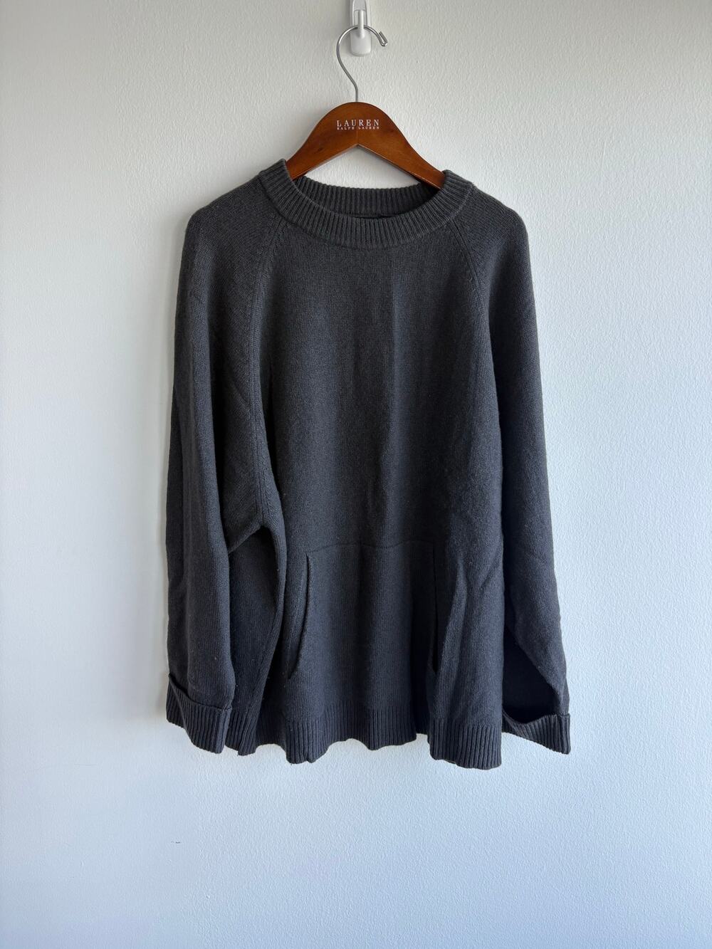 Dark Grey Massimo Dutti Sweater Women’s Size Medium with Front Pocket